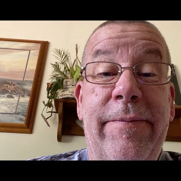 Meet your Posher, Chuck - Picture 1 of 1